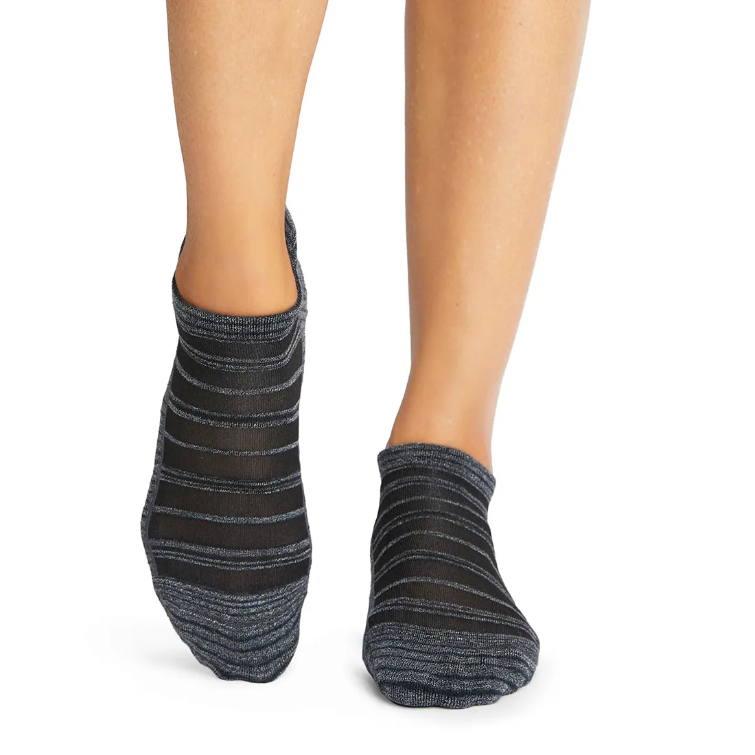 Savvy Breeze Grip Socks