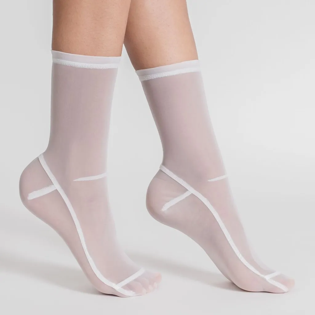 Solid Mesh Socks - White